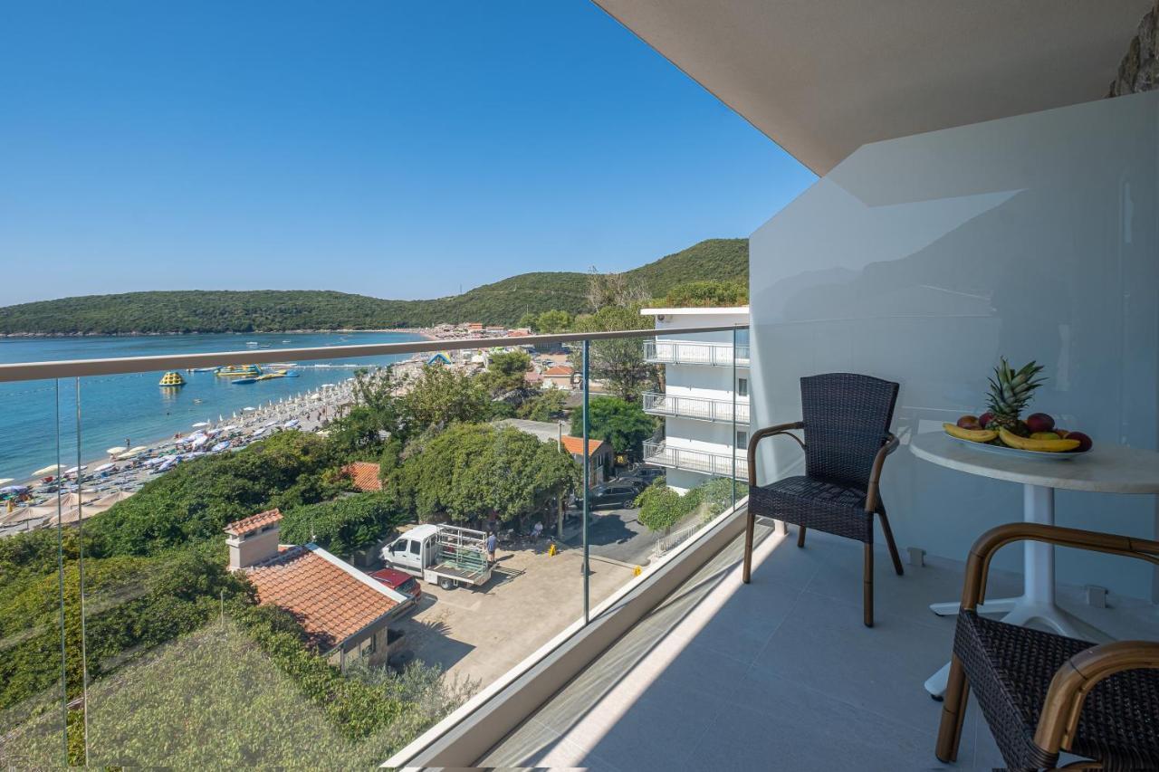 Poseidon The Beach Hotel Будва Екстериор снимка