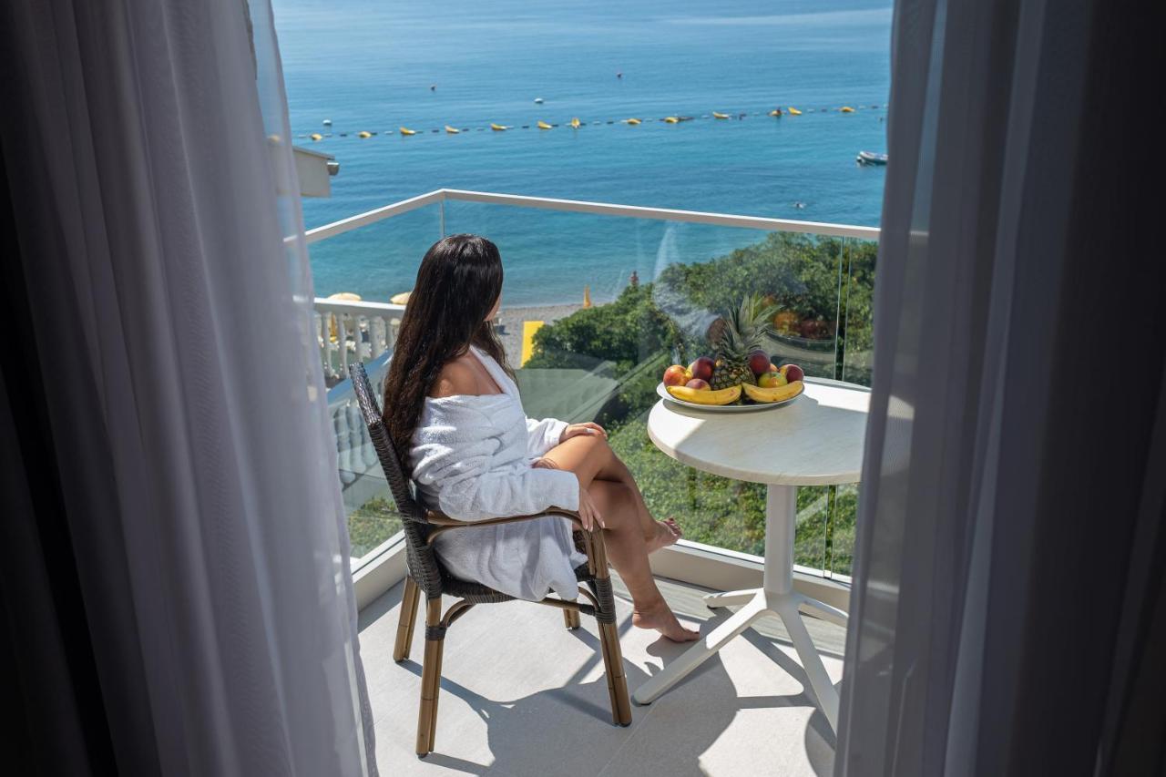 Poseidon The Beach Hotel Будва Екстериор снимка