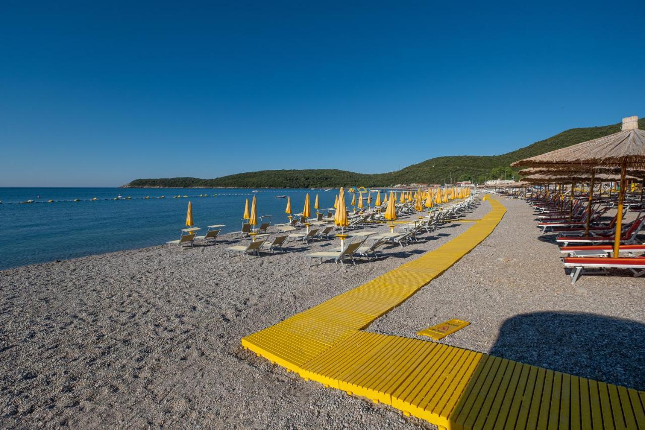 Poseidon The Beach Hotel Будва Екстериор снимка