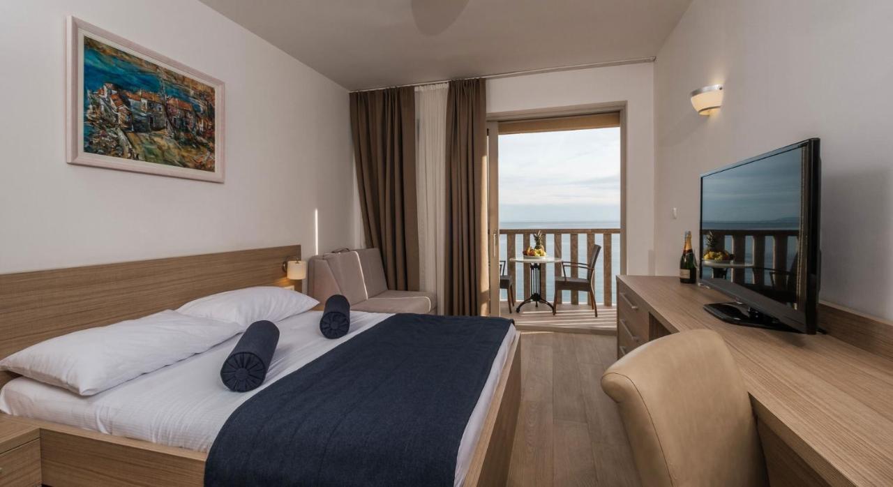 Poseidon The Beach Hotel Будва Екстериор снимка